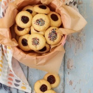 Mantecaditos (shortbread cookies)